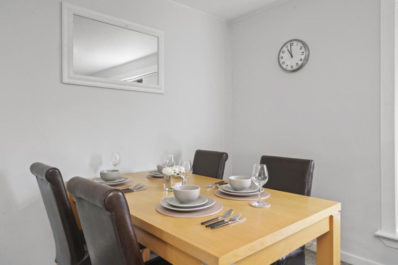 Bridgecity Hidden Gem Of Falkirk, Roughland House Lejlighed Carron  Eksteriør billede